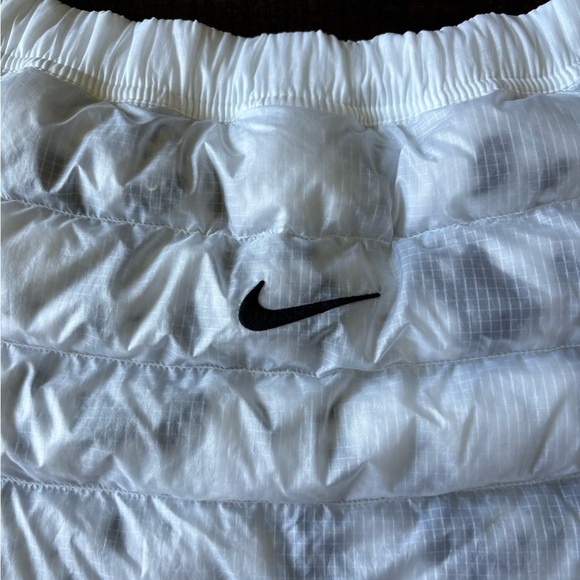 STUSSY X NIKE WOMEN’S INSULATED WHITE PUFFER SKIRT SIZE LARGE - Picture 3 of 7